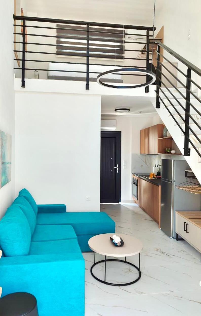 Four Shades Luxury Suites Sarti Eksteriør bilde