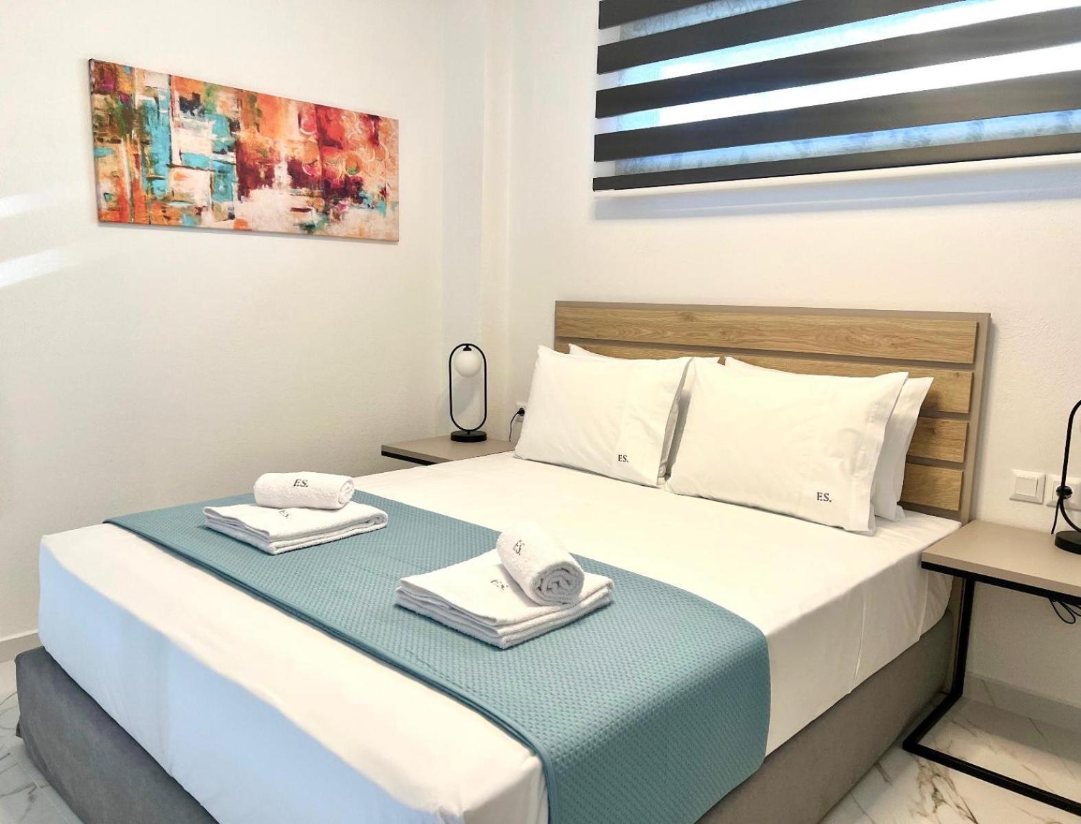 Four Shades Luxury Suites Sarti Eksteriør bilde