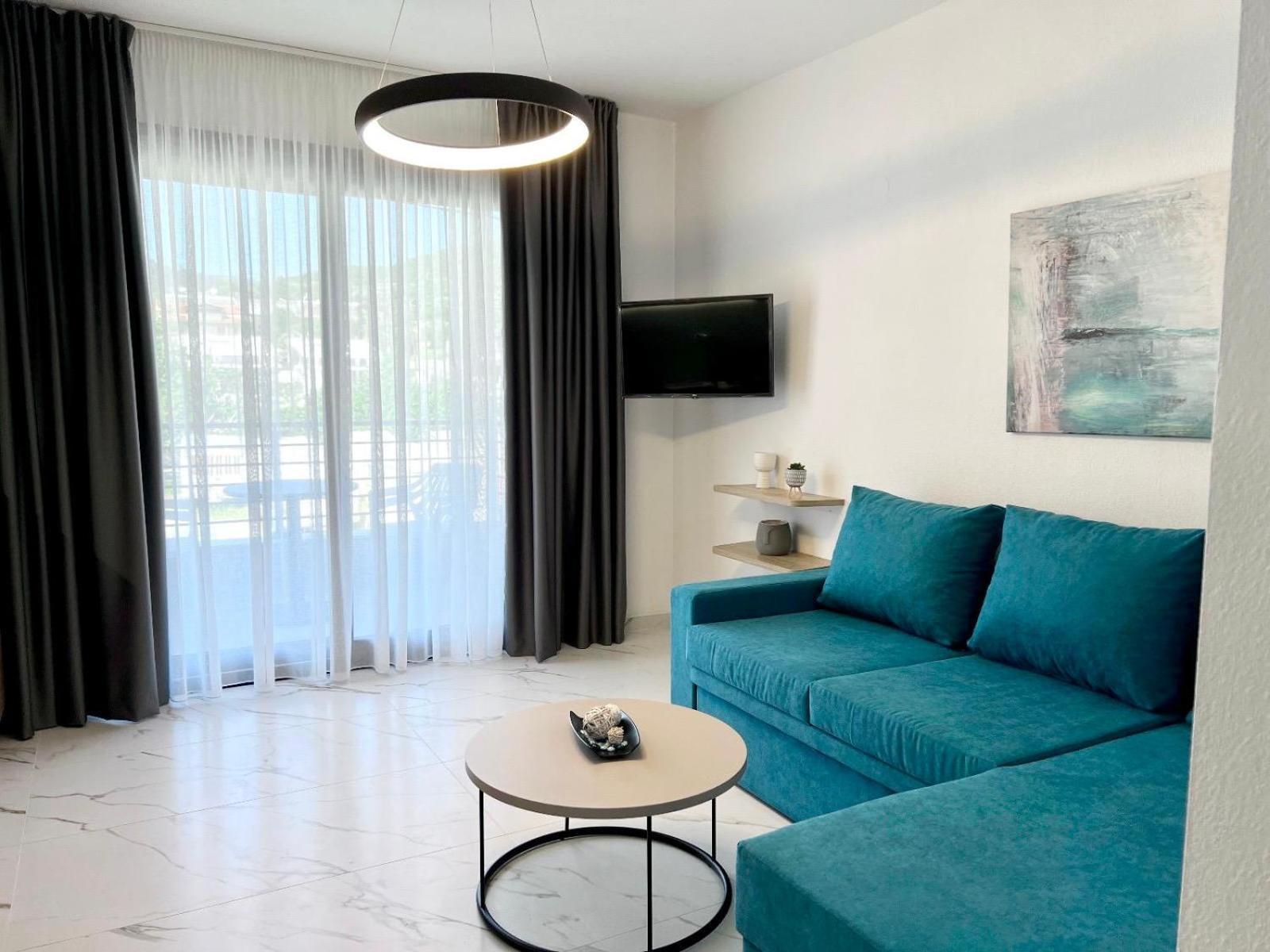Four Shades Luxury Suites Sarti Eksteriør bilde